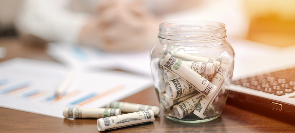 tips to stick to your monthly budget